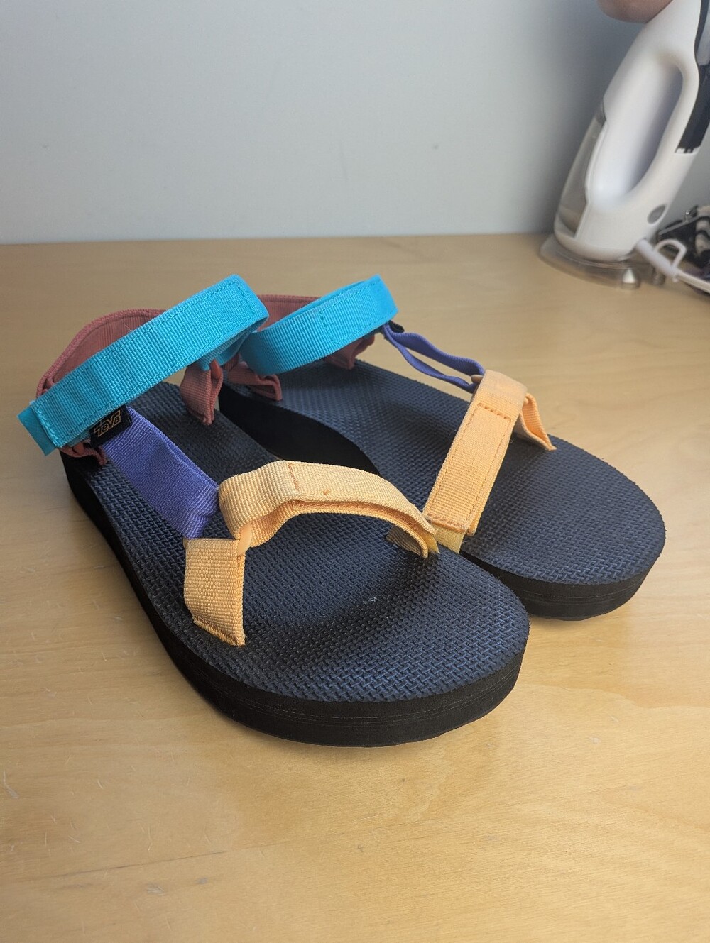 TEVA Women's Midform Universal Sandals Colorful Straps Velcro Size 10 Outdoor